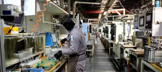 生產(chǎn)線上的繁忙樂章 汽車零部件企業(yè)搶訂單、趕進度，研發(fā)創(chuàng)新驅(qū)動未來